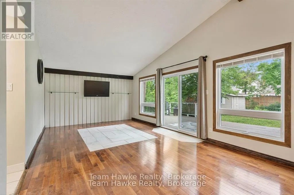 689 DOMINION AVENUE