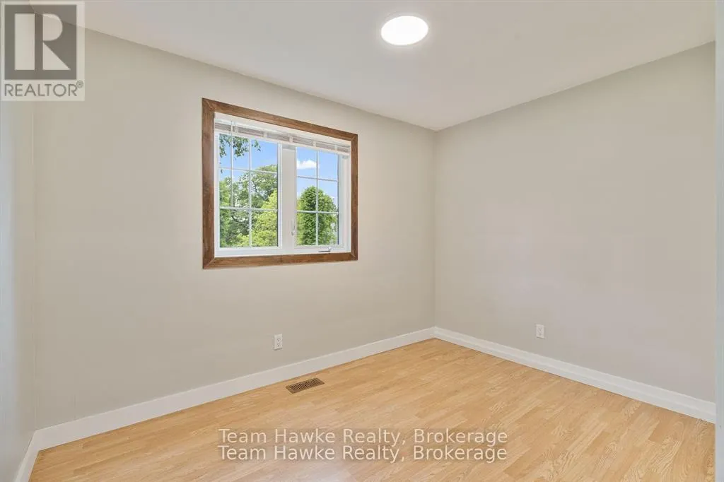 689 DOMINION AVENUE
