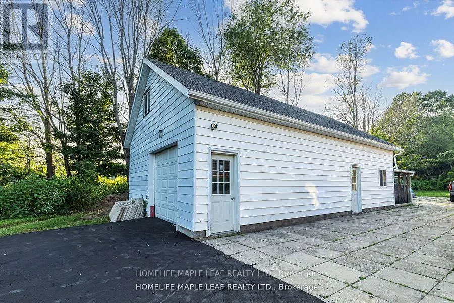 560 CONCESSION 15 ROAD W