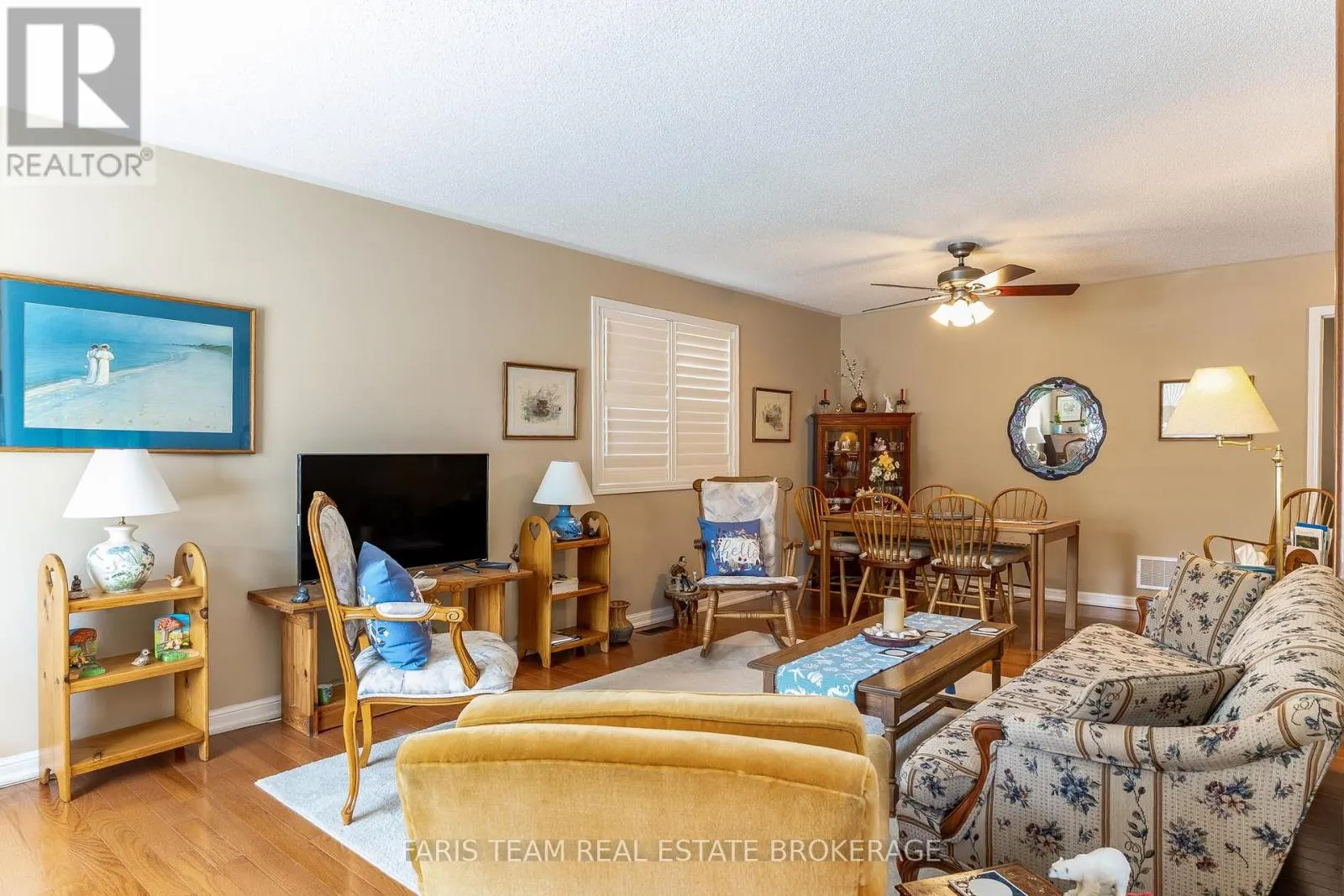 18 - 318 LITTLE AVENUE