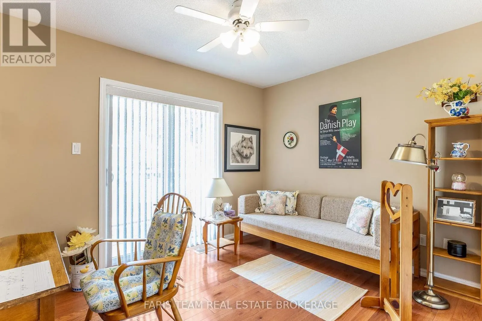 18 - 318 LITTLE AVENUE