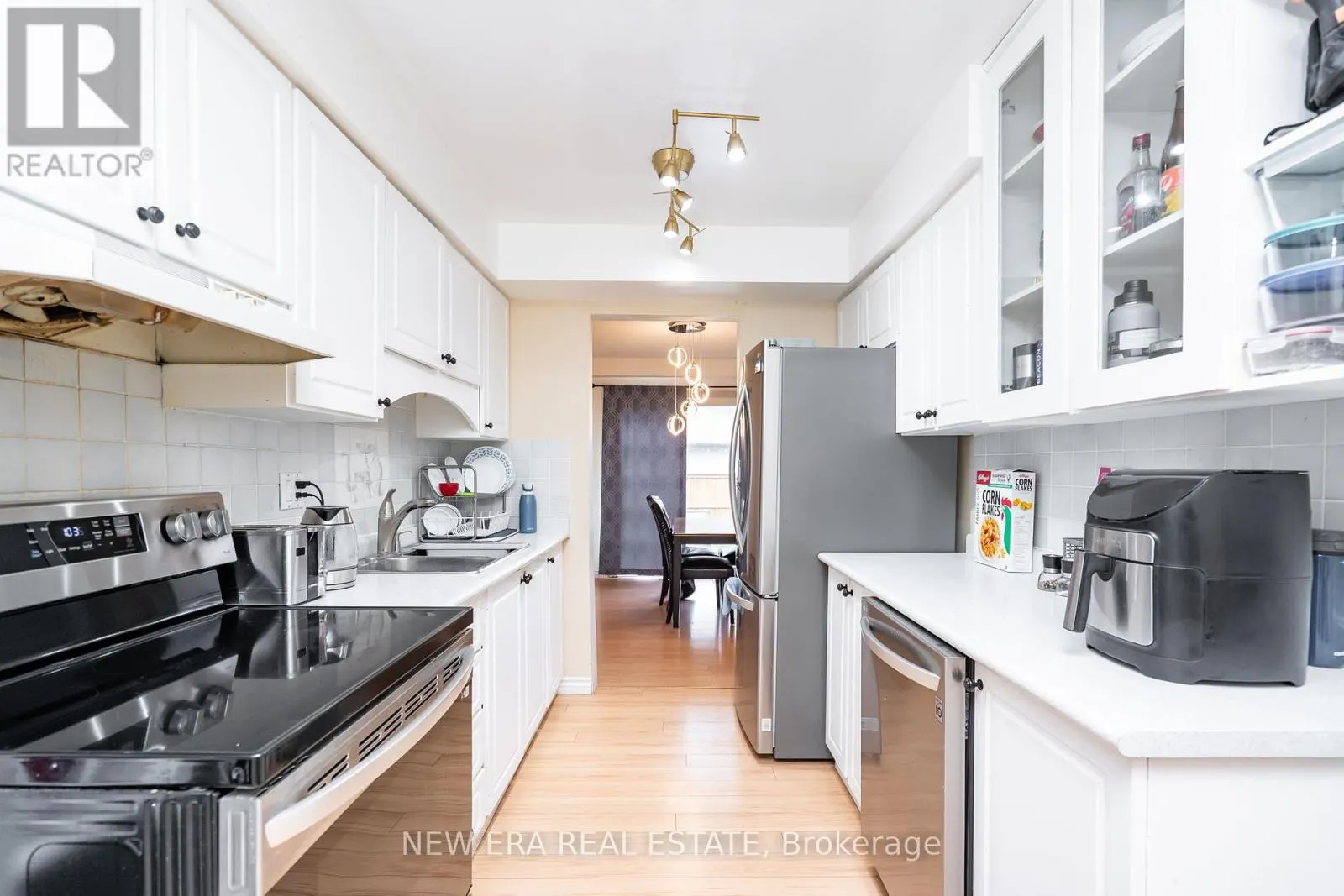 34 LAMPMAN LANE
