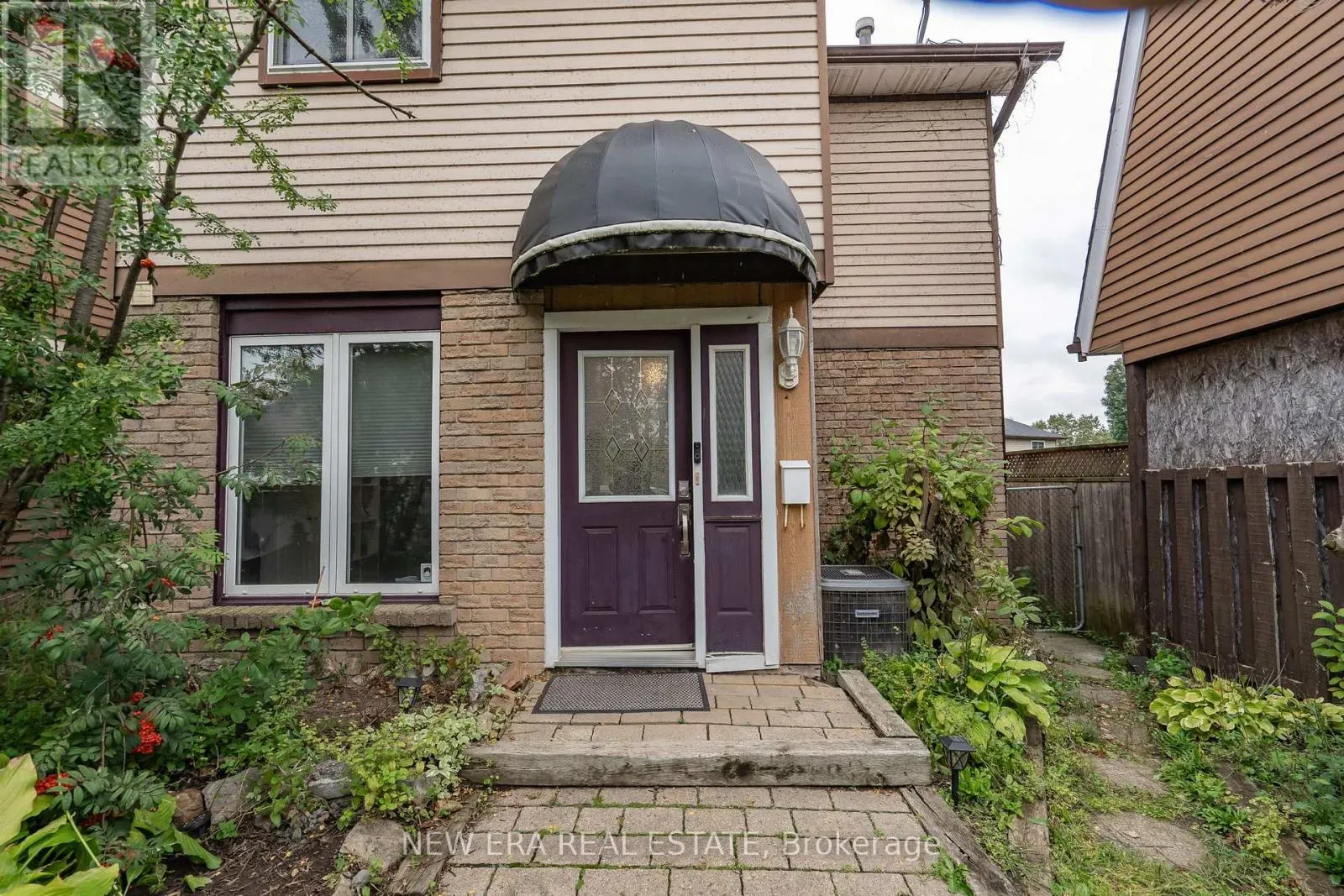 34 LAMPMAN LANE