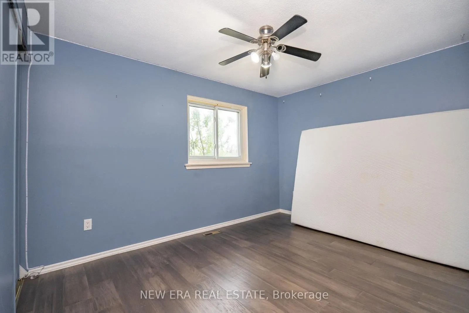 34 LAMPMAN LANE