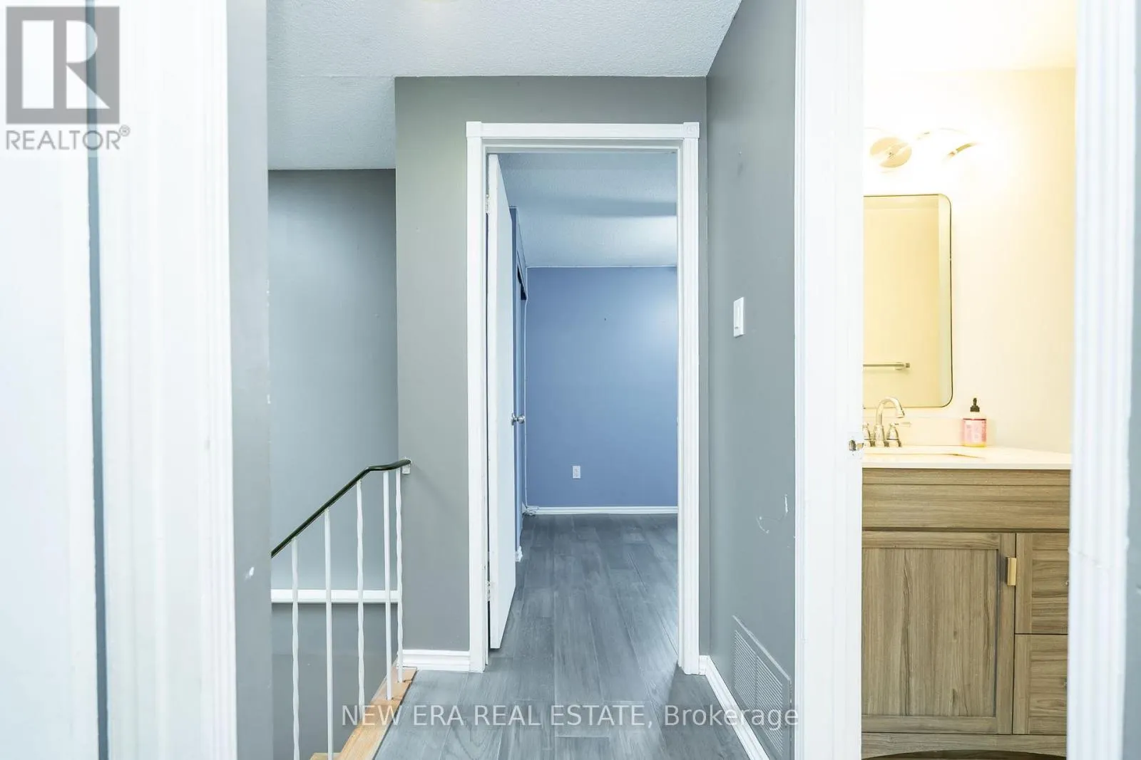 34 LAMPMAN LANE