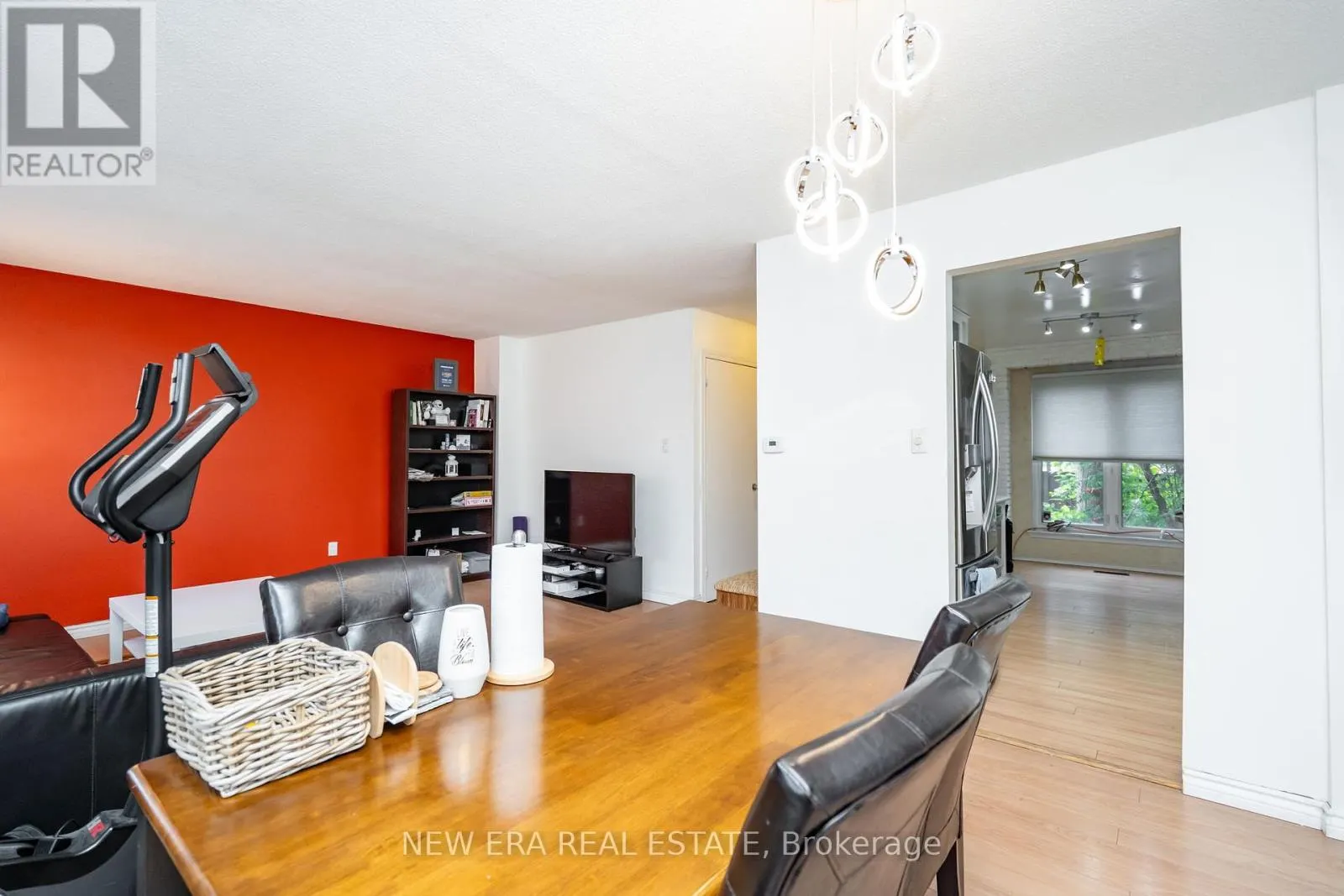 34 LAMPMAN LANE