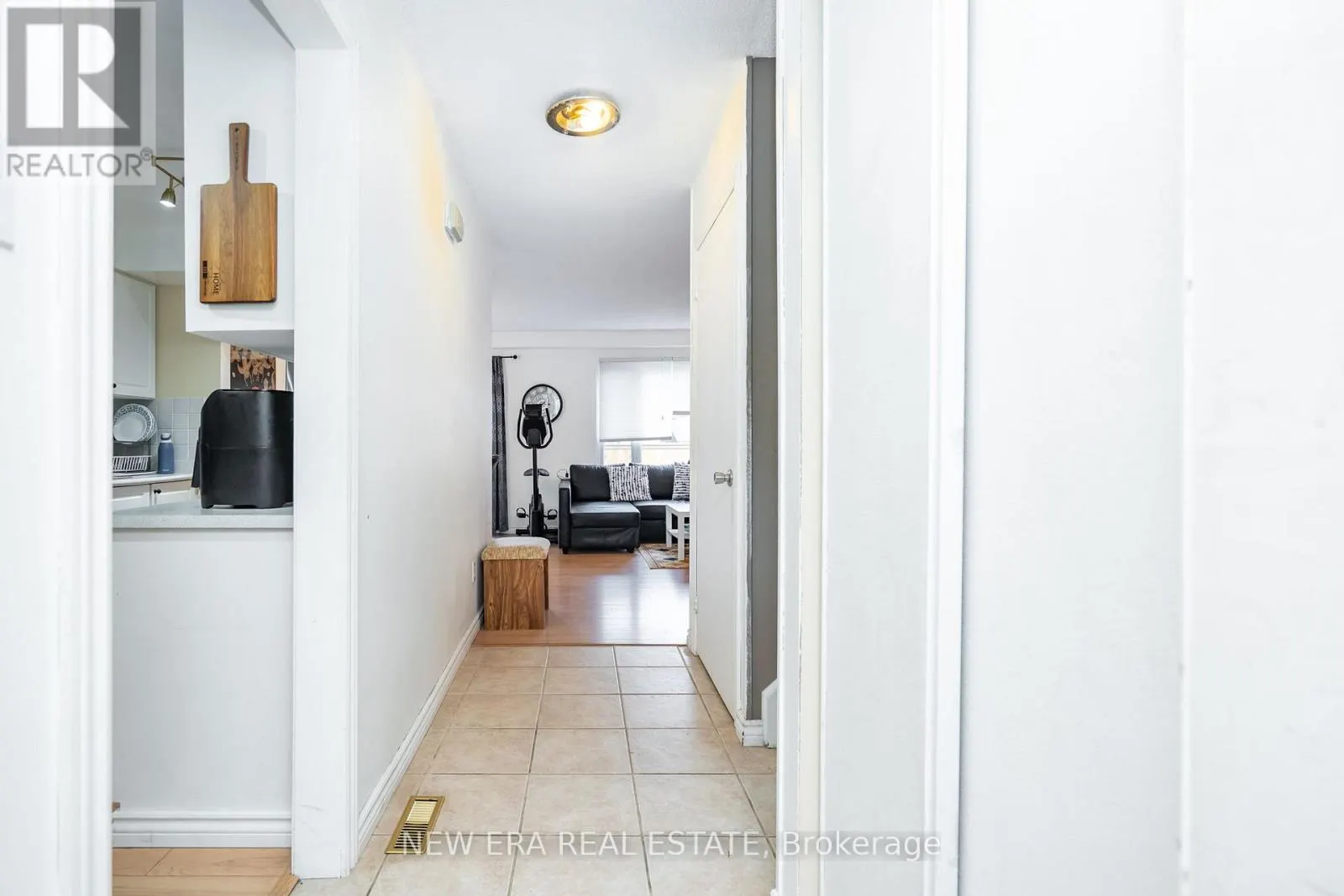 34 LAMPMAN LANE