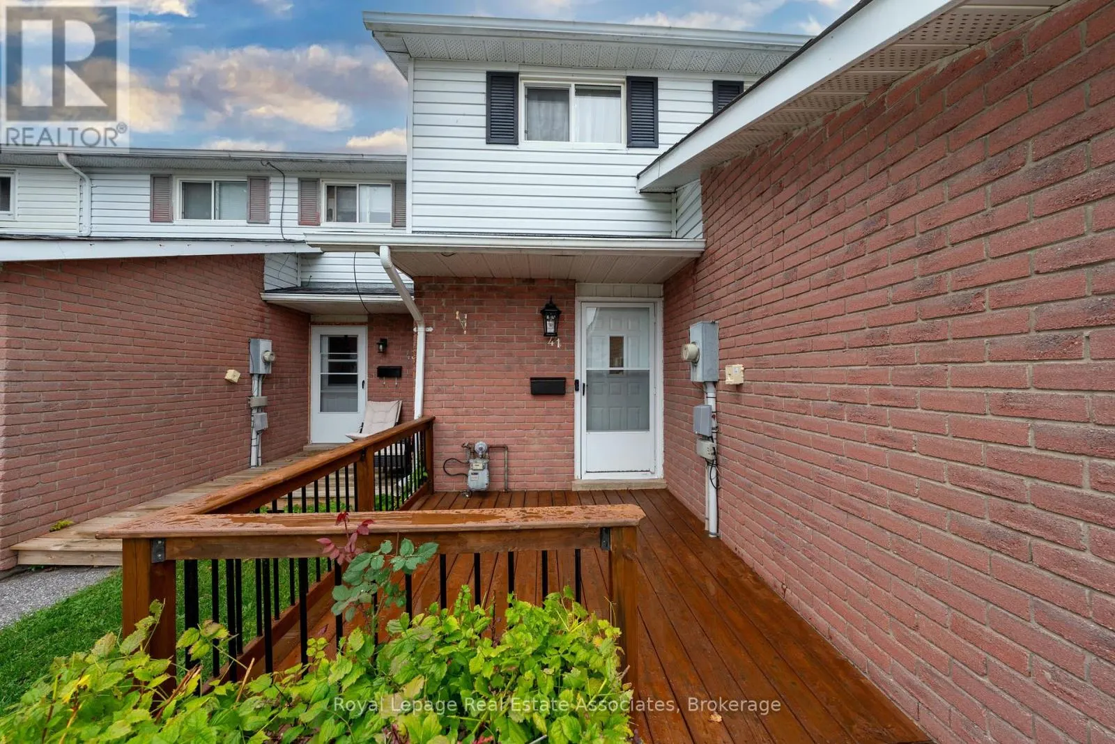 41 BARRETT CRESCENT