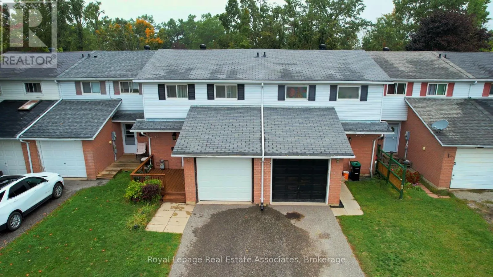 41 BARRETT CRESCENT