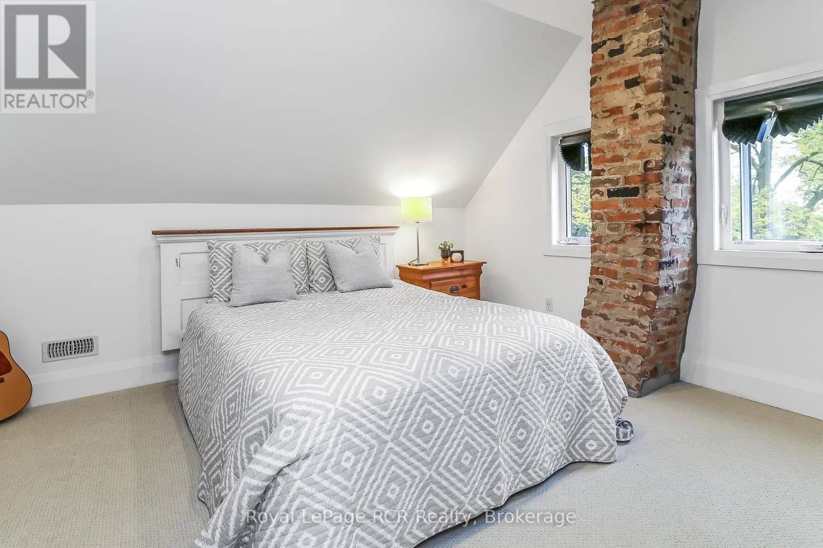 3 HOLLY COURT