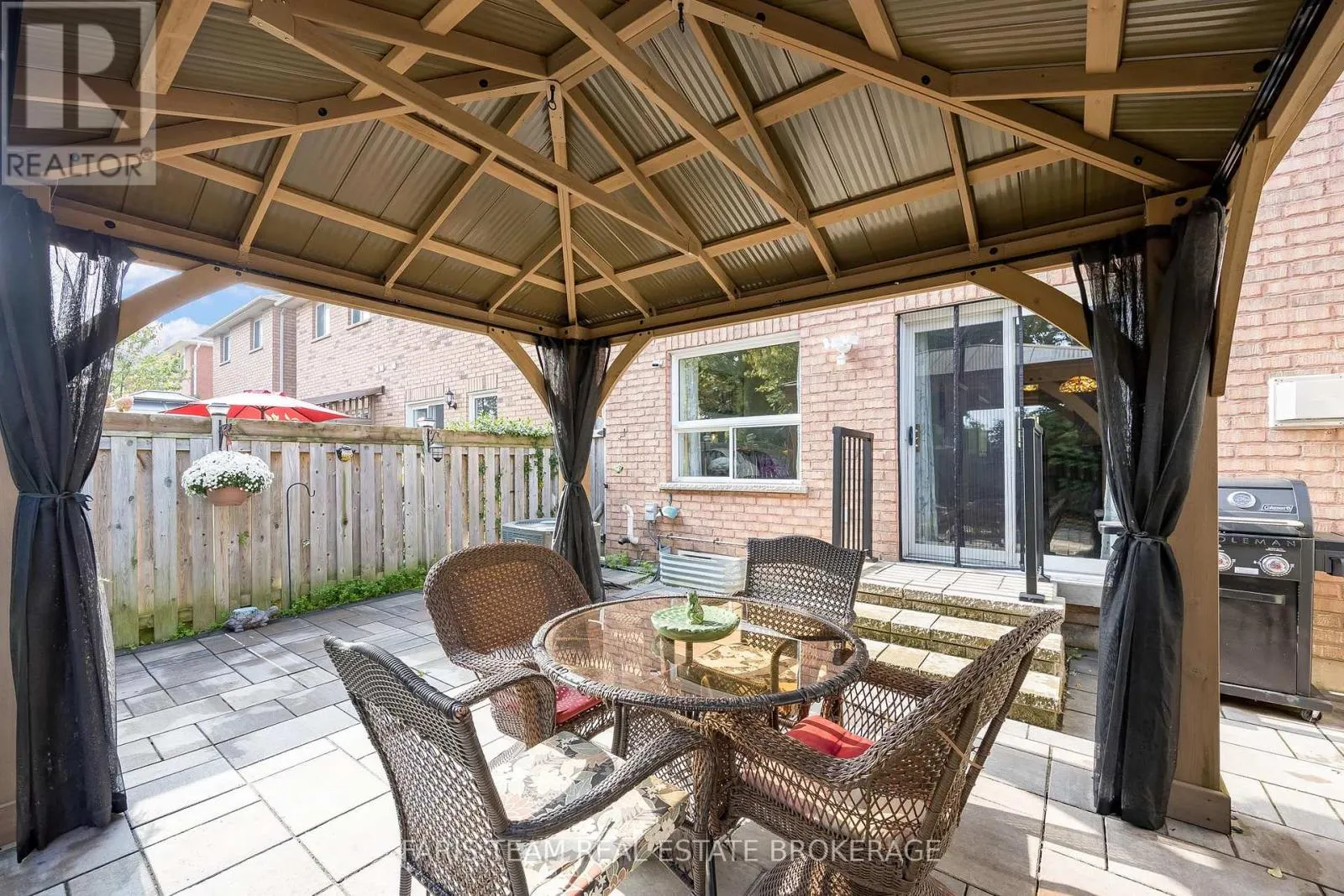 80 BRUCE CRESCENT