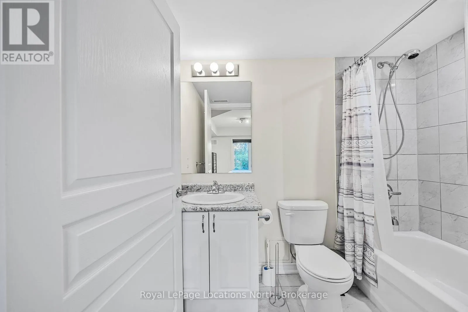 104 - 4 ANCHORAGE CRESCENT, #104