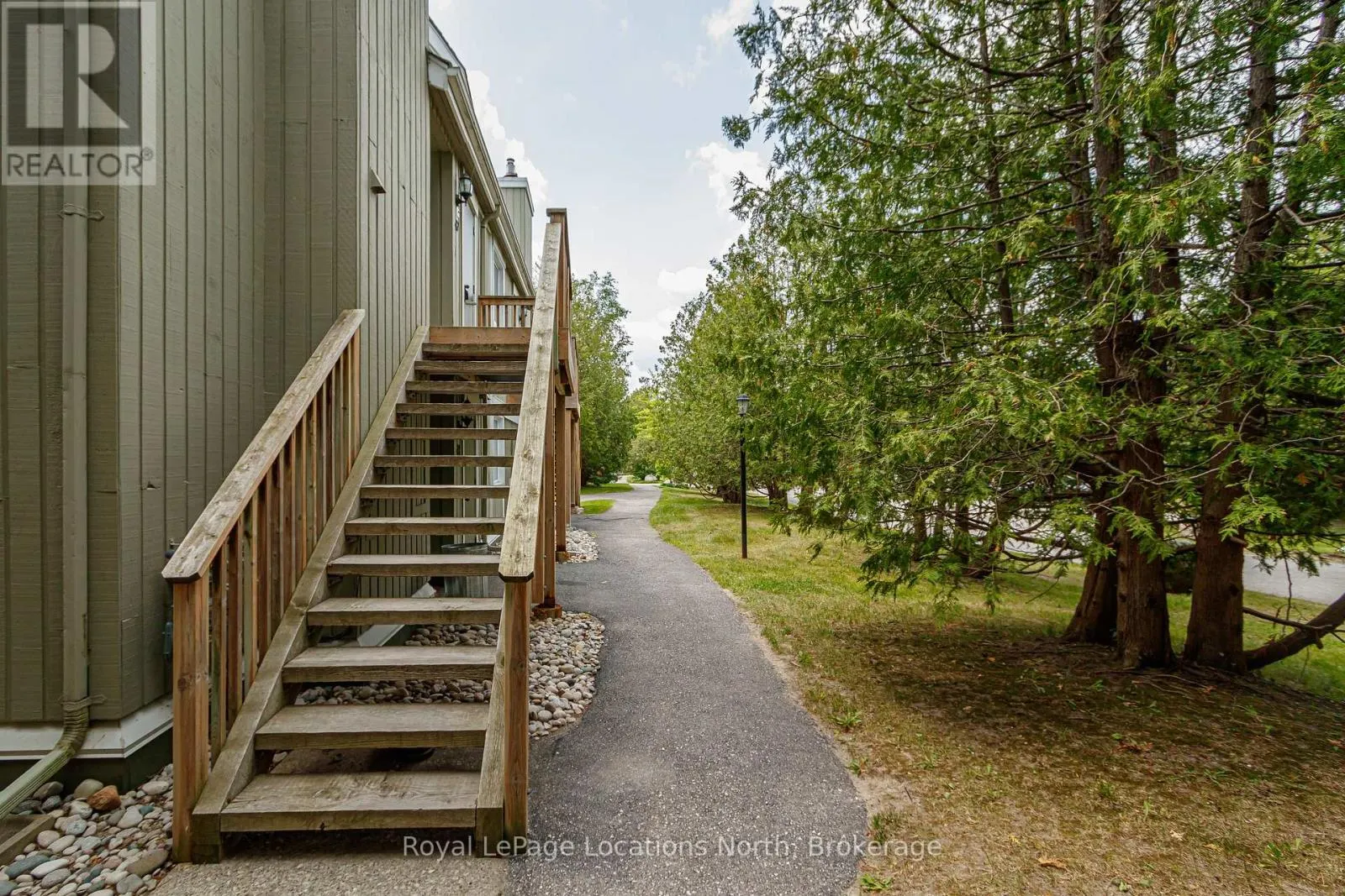 47 - 19 DAWSON DRIVE, #47