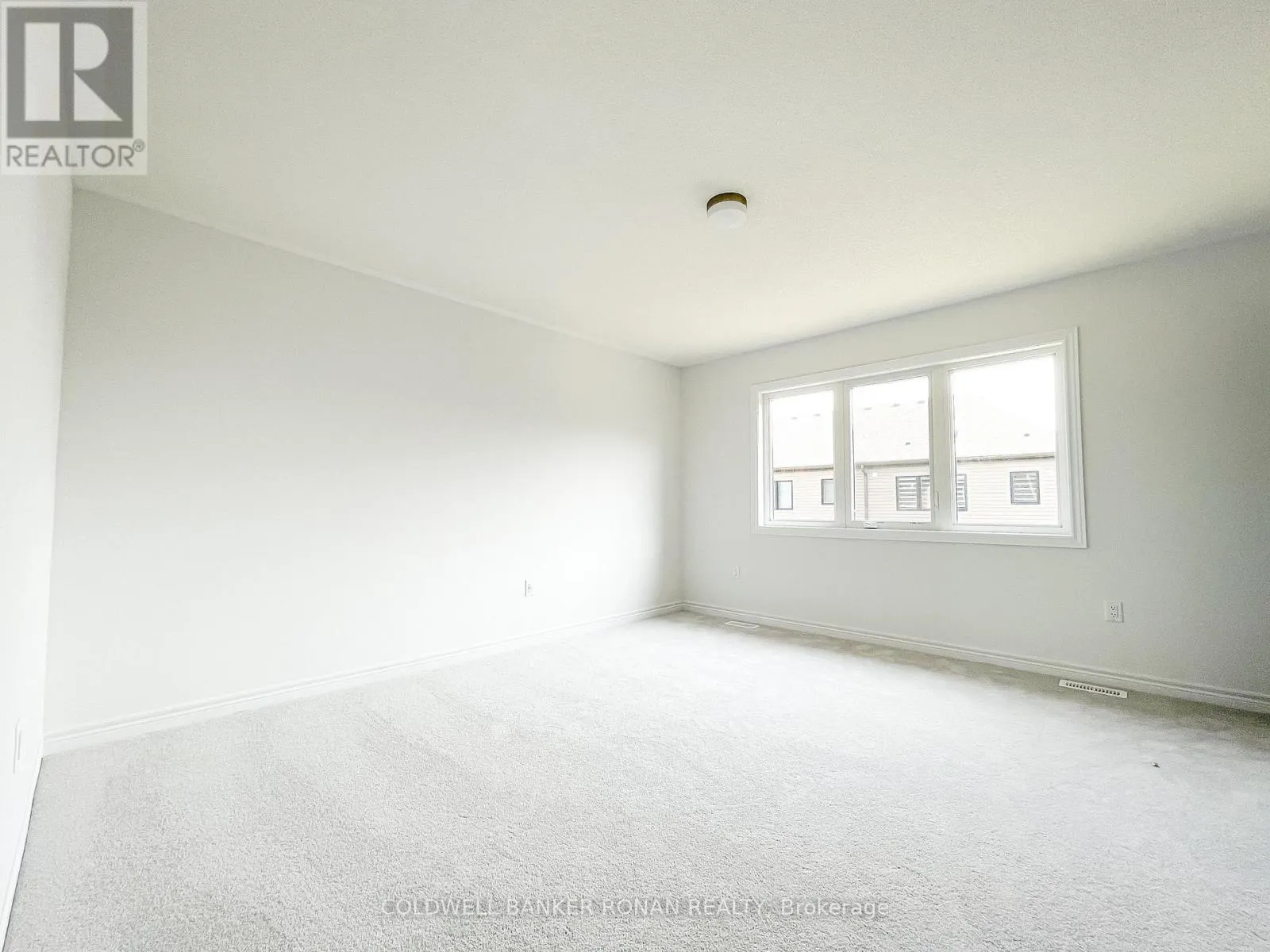 29 MILADY CRESCENT