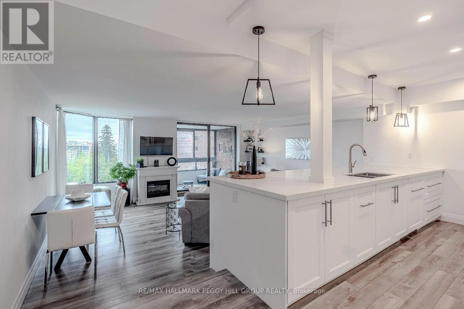 504 - 181 COLLIER STREET