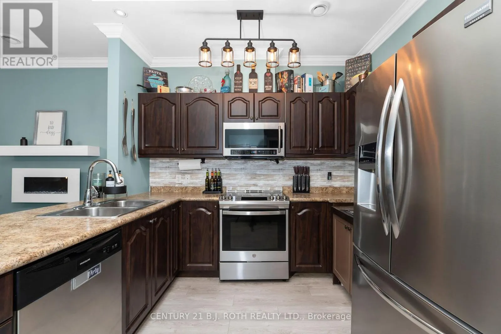 3 RIVERWALK DRIVE