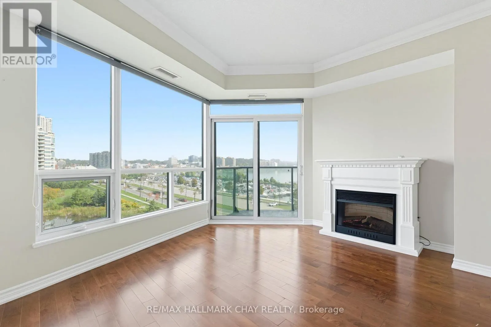 603 - 33 ELLEN STREET