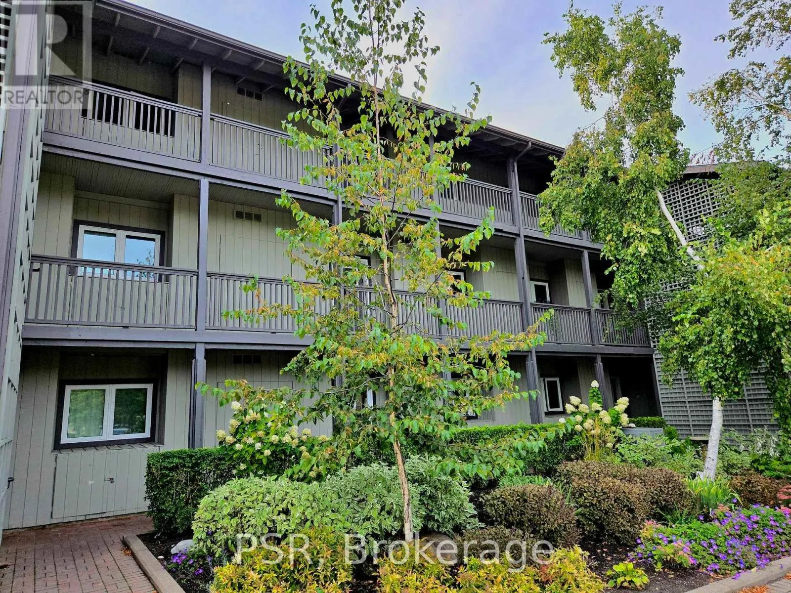 7 - 650 JOHNSTON PARK AVENUE, #7