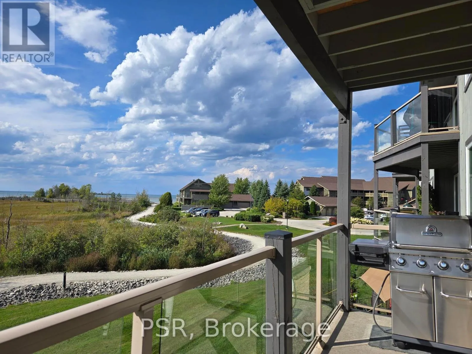 7 - 650 JOHNSTON PARK AVENUE, #7