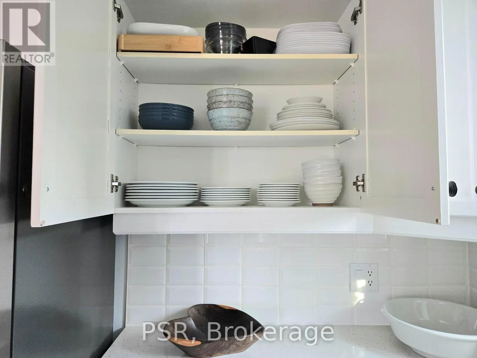 7 - 650 JOHNSTON PARK AVENUE, #7