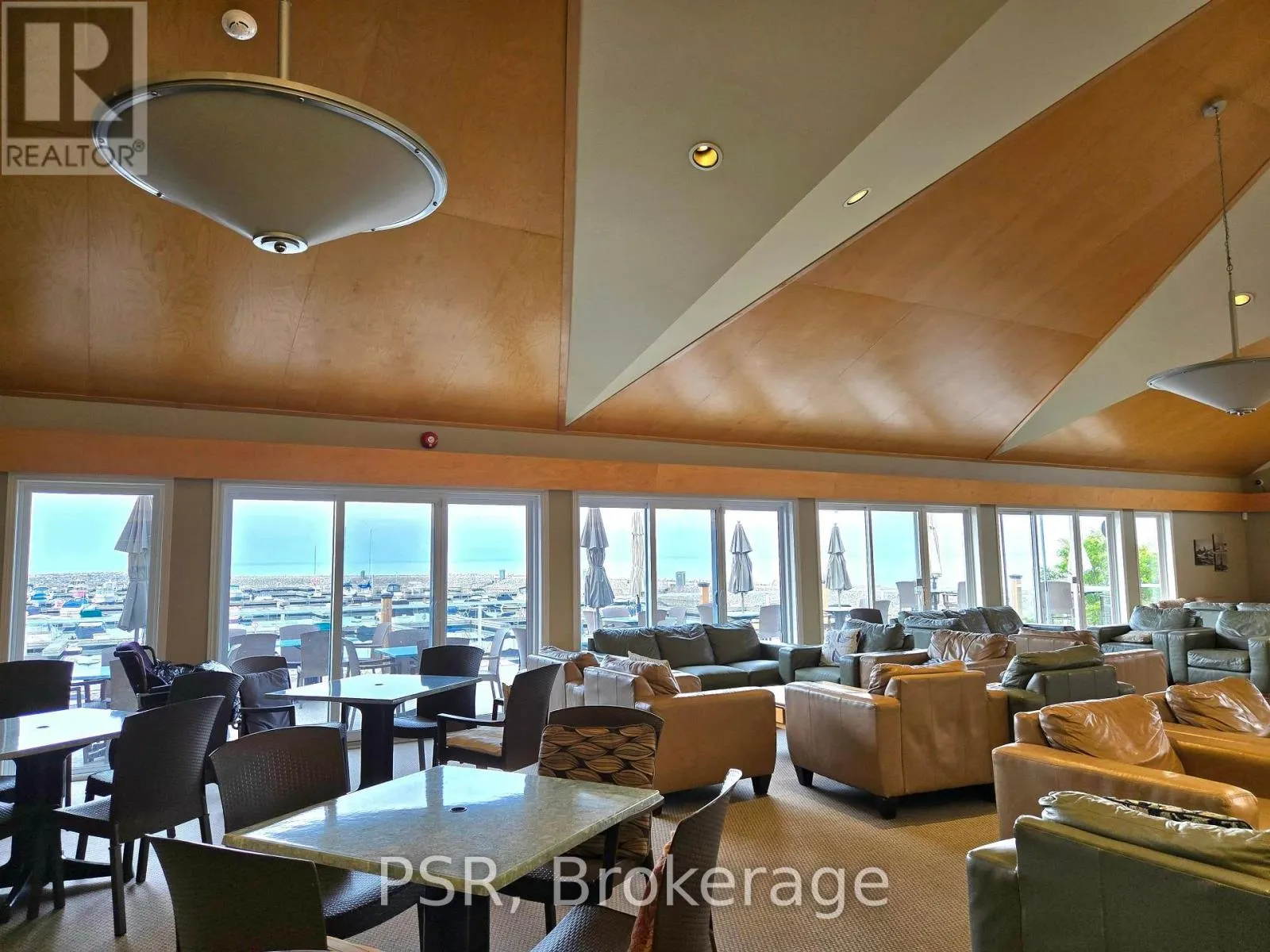 7 - 650 JOHNSTON PARK AVENUE, #7