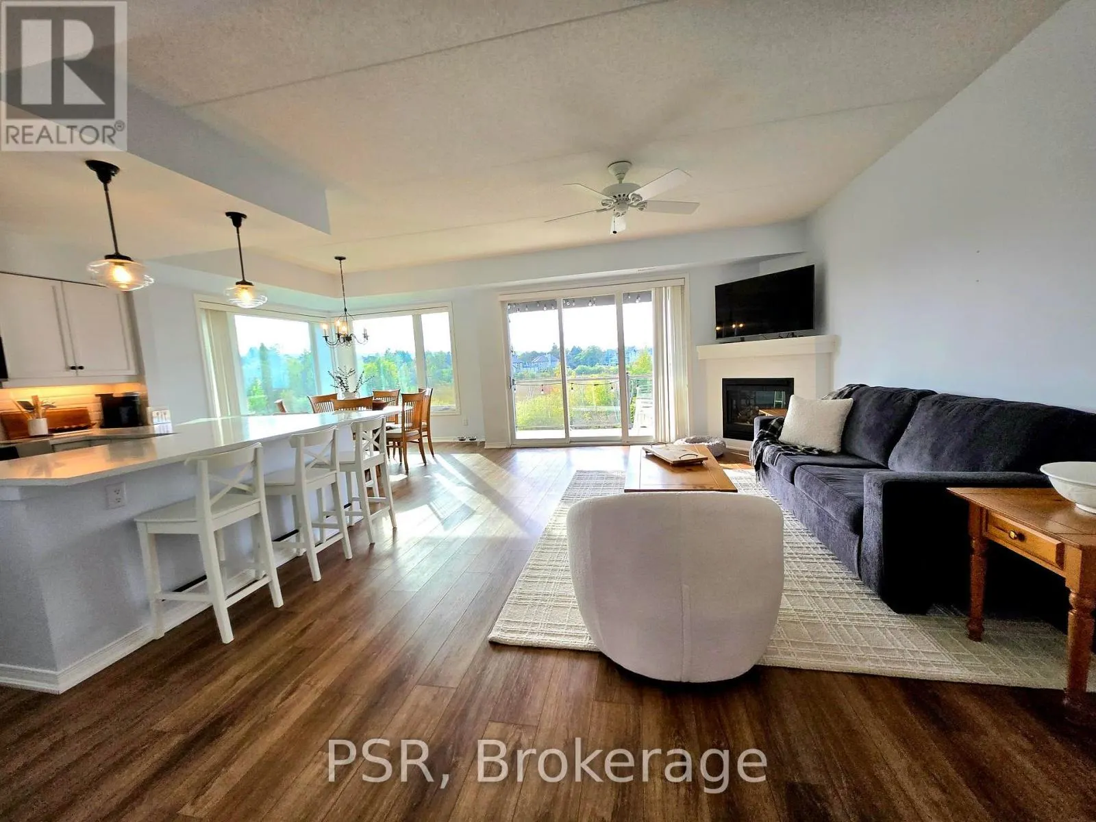 7 - 650 JOHNSTON PARK AVENUE, #7