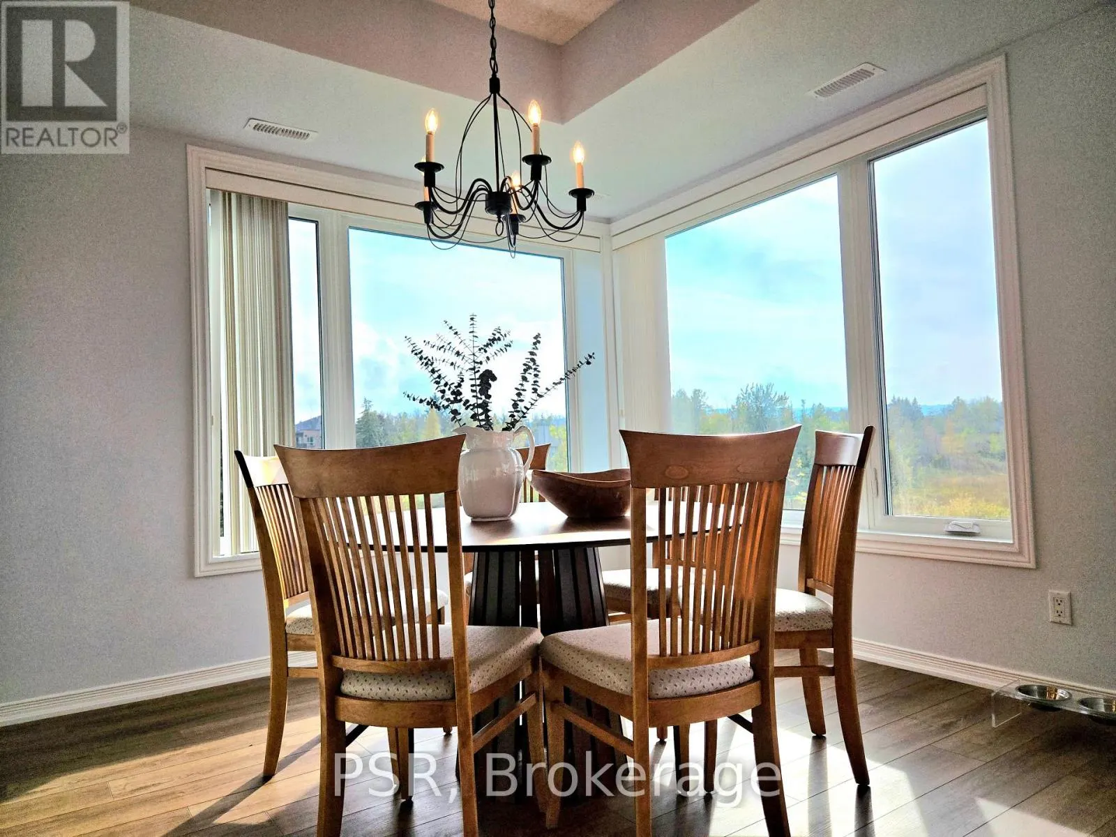 7 - 650 JOHNSTON PARK AVENUE, #7