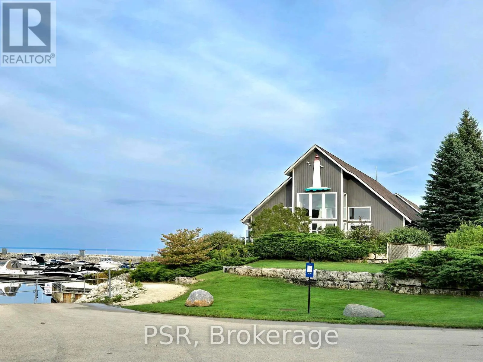 7 - 650 JOHNSTON PARK AVENUE, #7