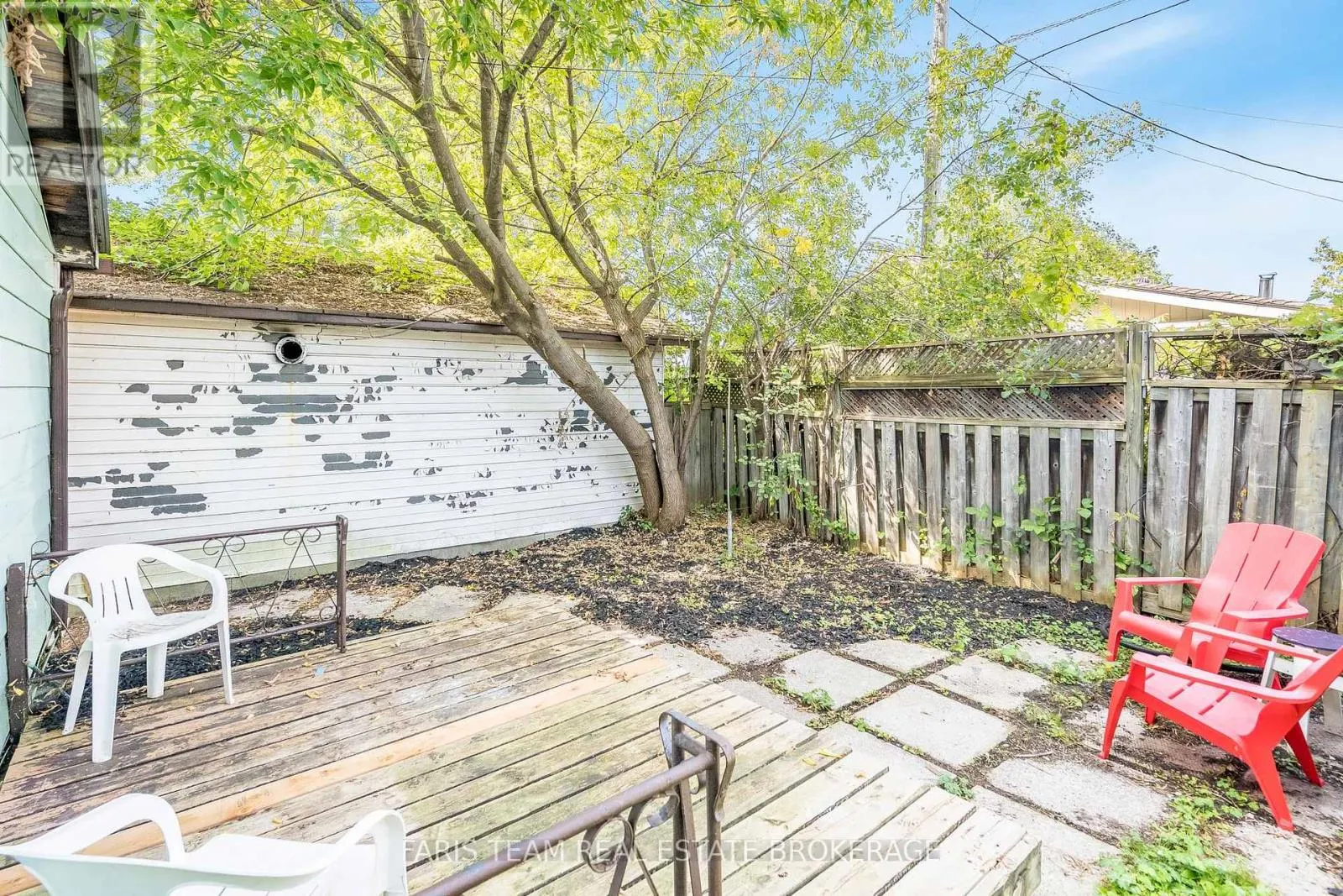 16 WATERSIDE DRIVE
