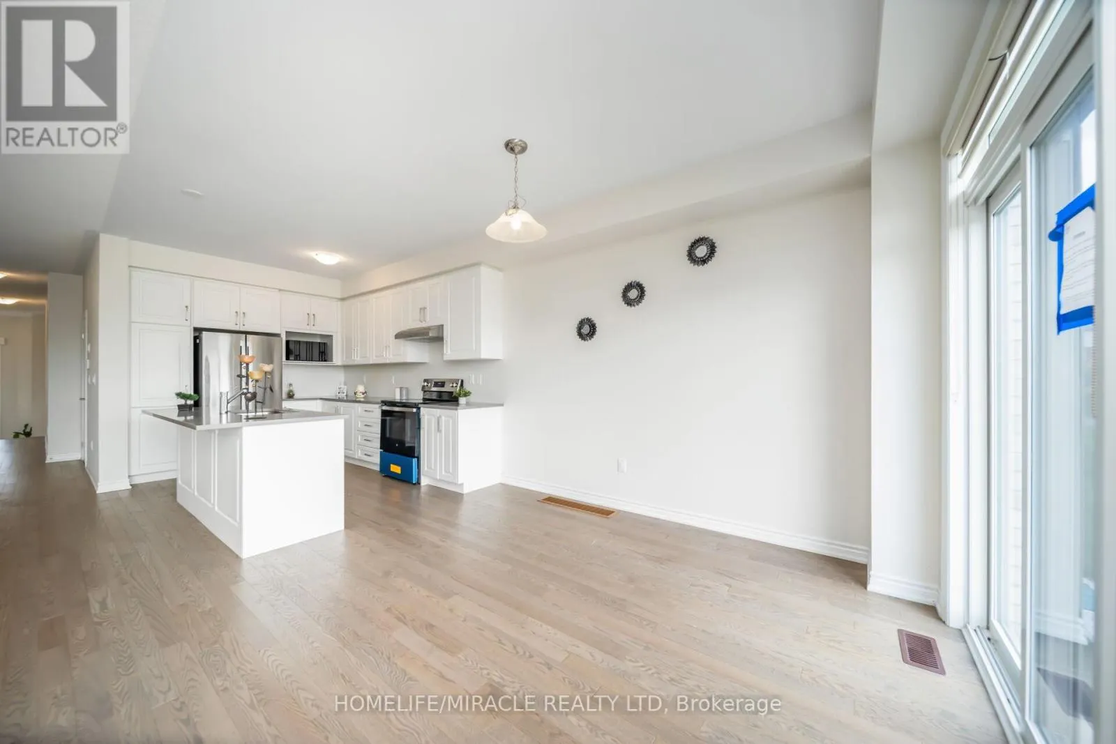 64 PHOENIX BOULEVARD