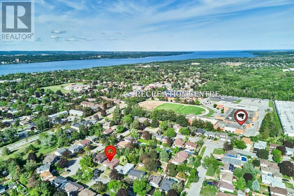 25 EILEEN DRIVE