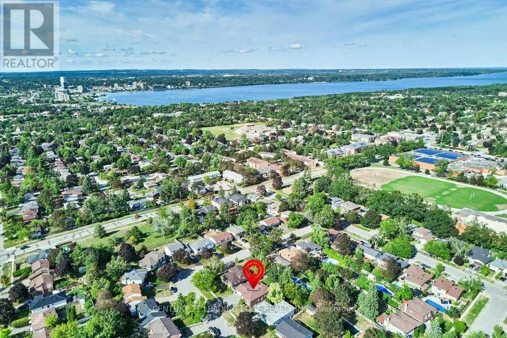 25 EILEEN DRIVE