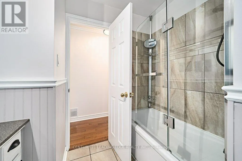 25 EILEEN DRIVE