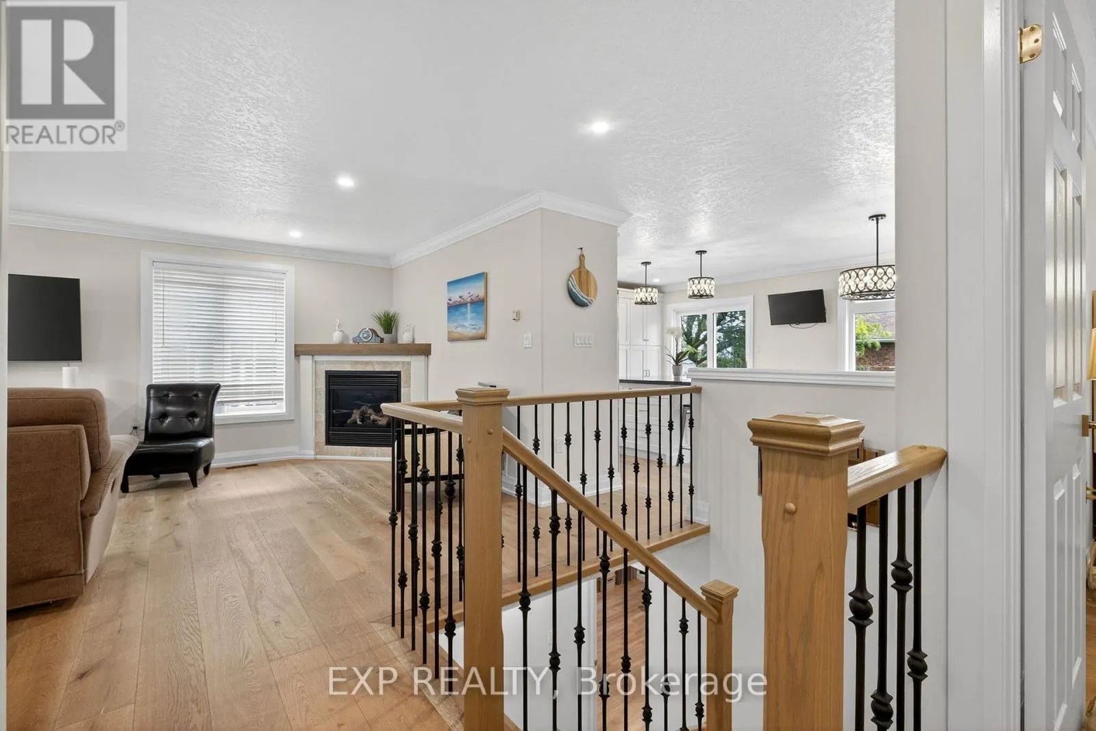 7 PACIFIC AVENUE