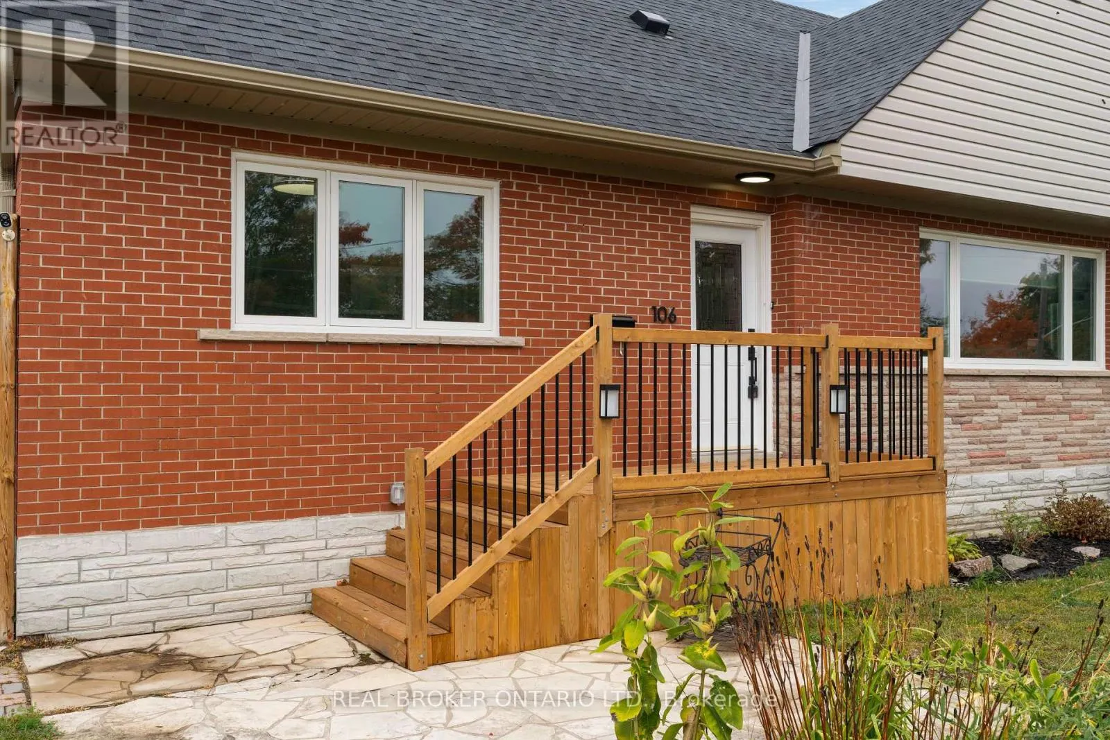 106 BRANT STREET