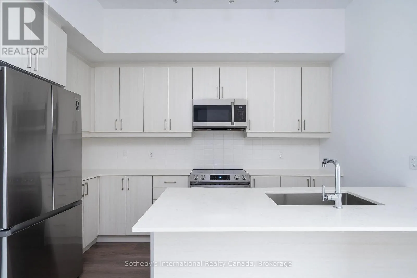 301 - 1 HUME STREET, #301