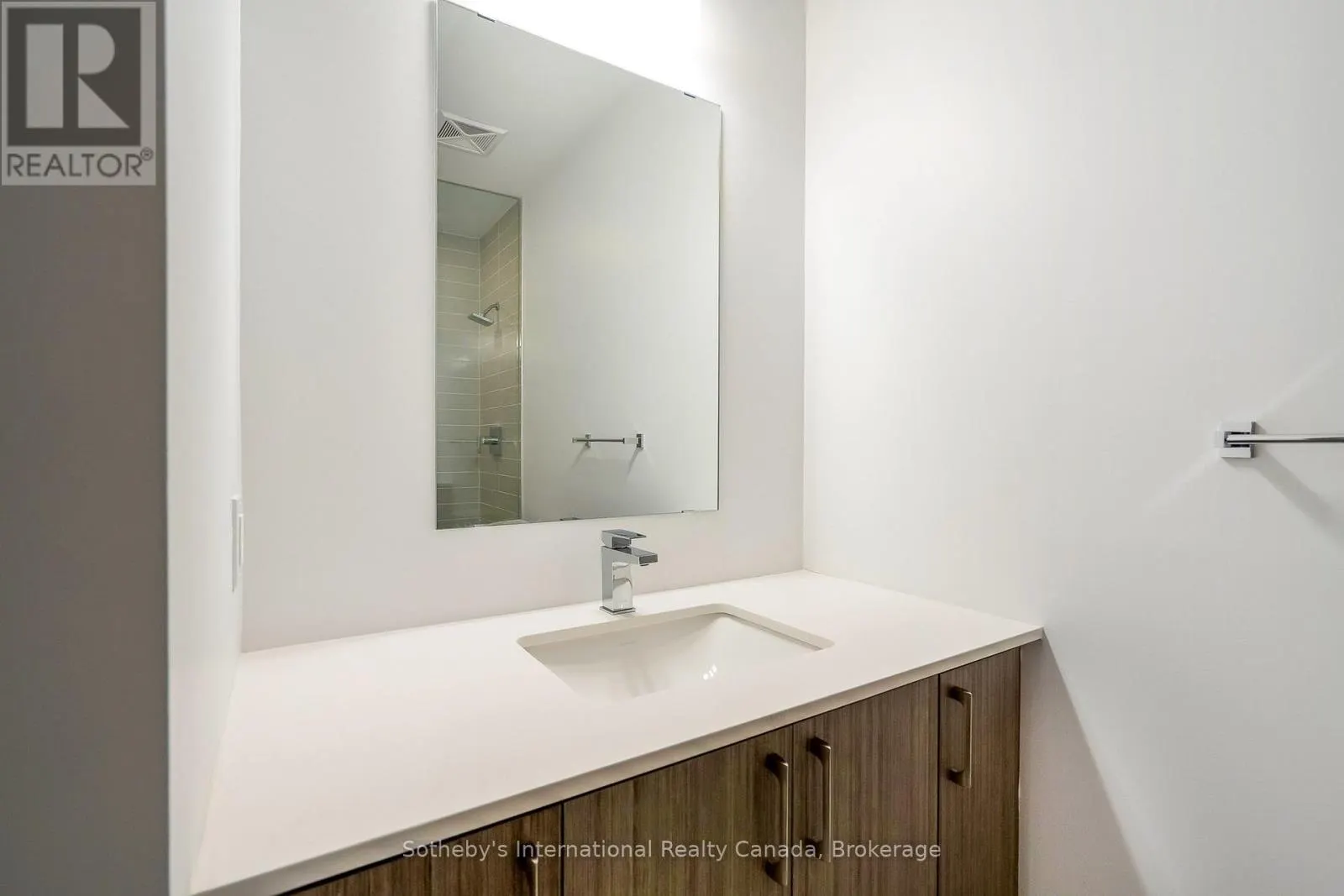 301 - 1 HUME STREET, #301