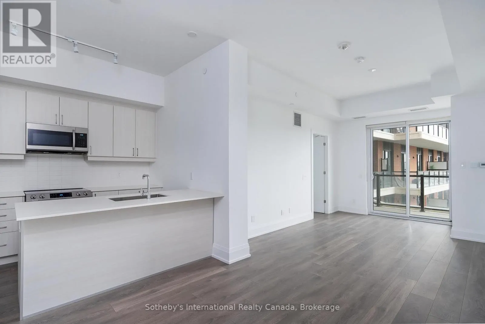 301 - 1 HUME STREET, #301