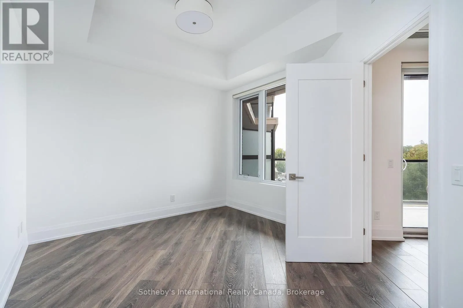 301 - 1 HUME STREET, #301