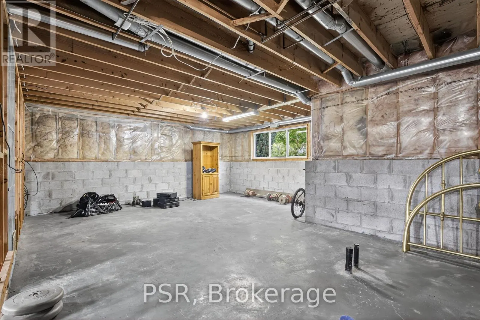 7563 36/37 NOTTAWASAGA SIDE ROAD