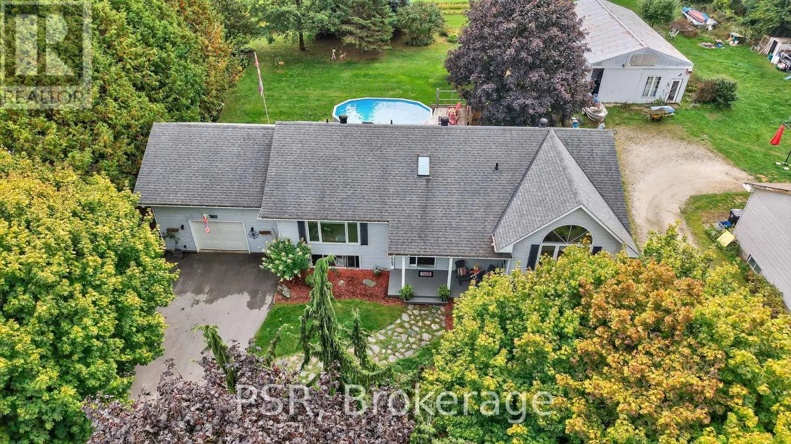 7563 36/37 NOTTAWASAGA SIDE ROAD