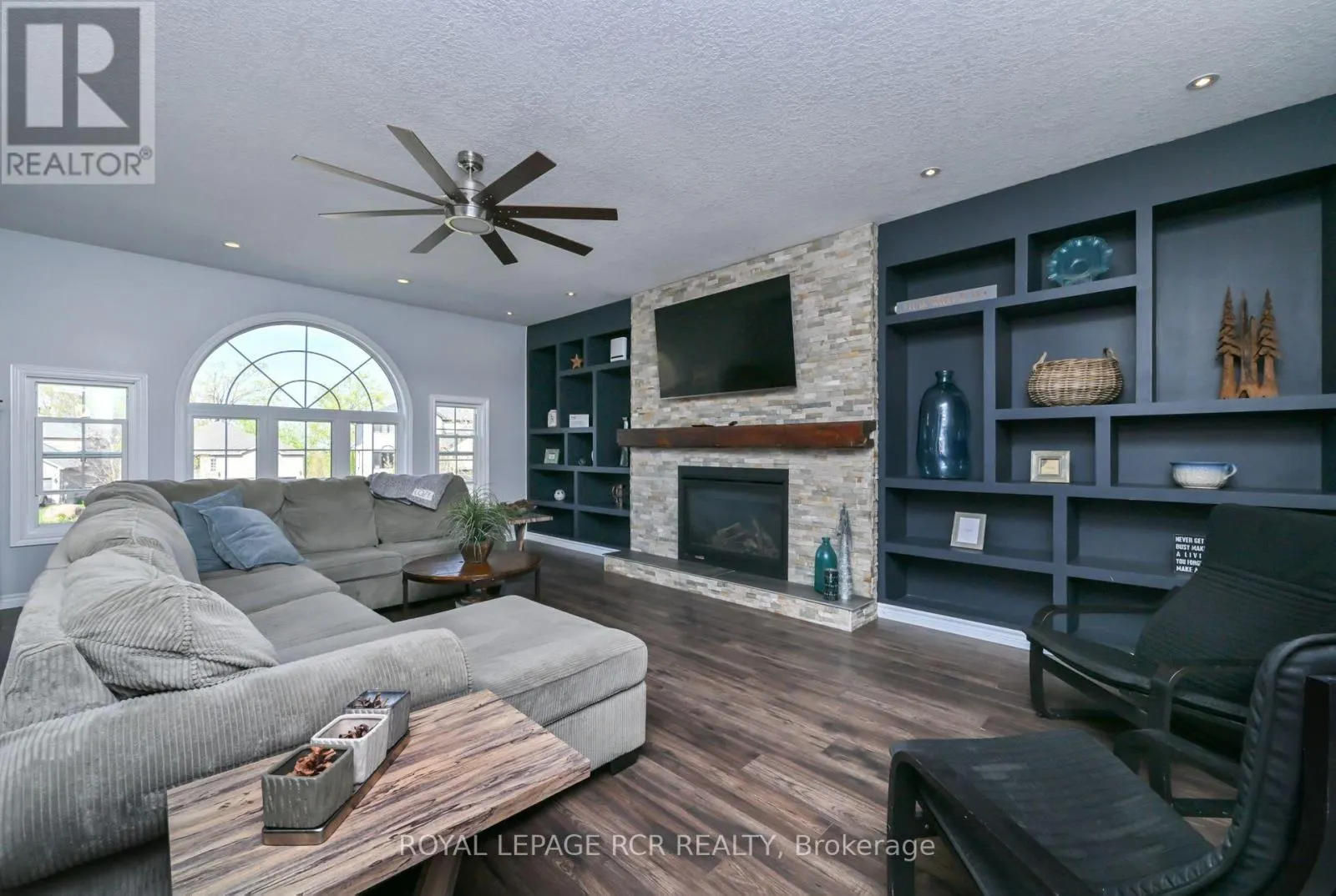 24 TASCONA COURT
