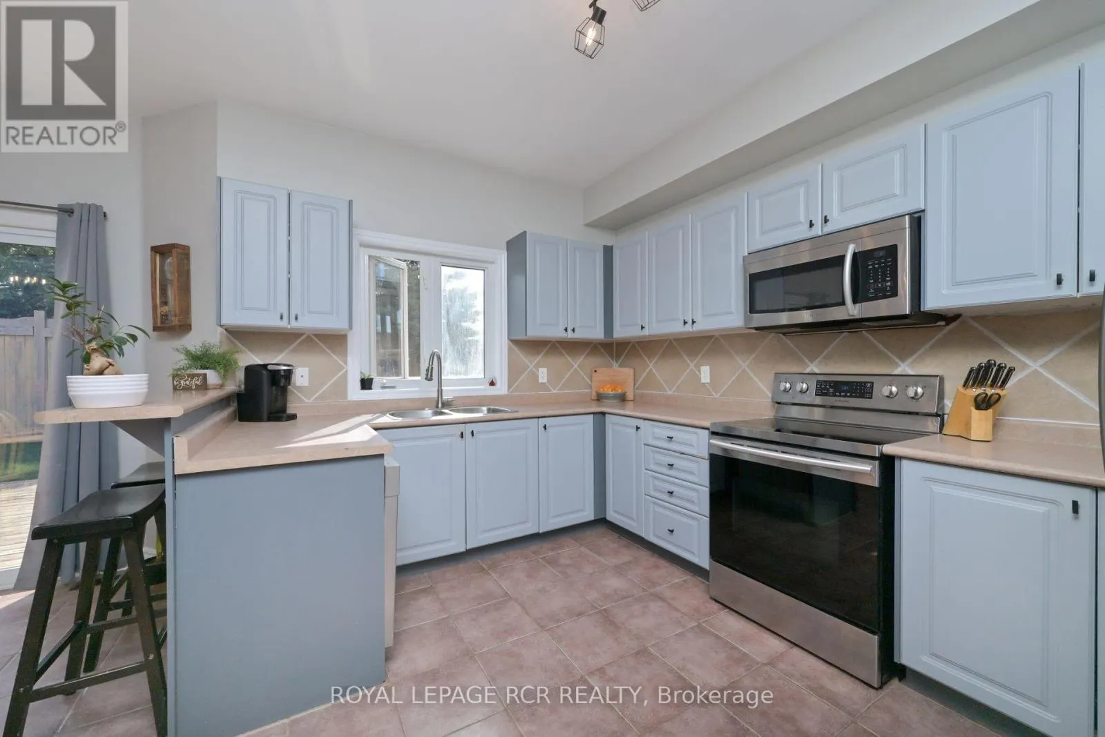 24 TASCONA COURT