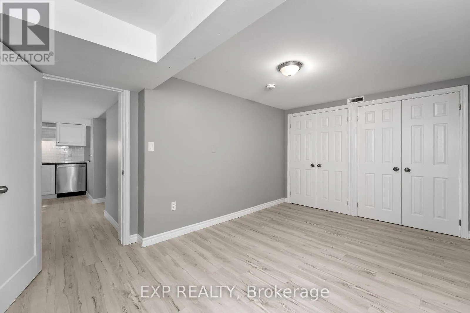 143 WESTMOUNT DRIVE N
