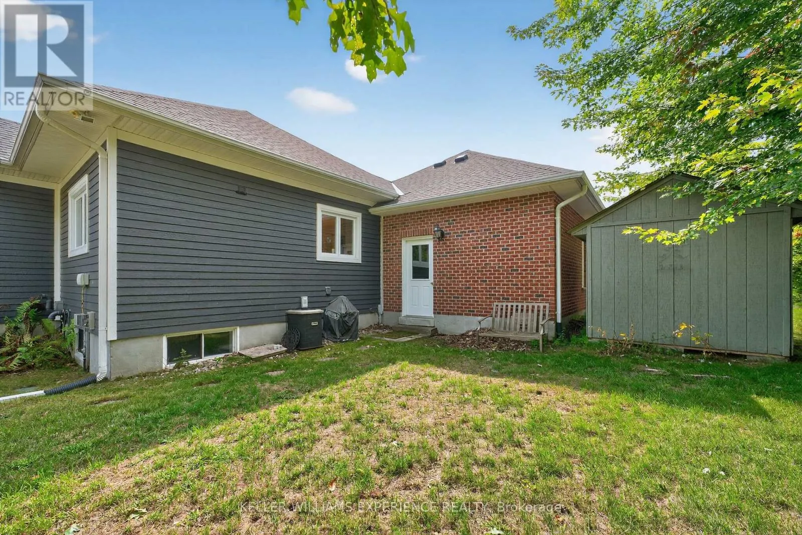 25 BRIDLE PATH