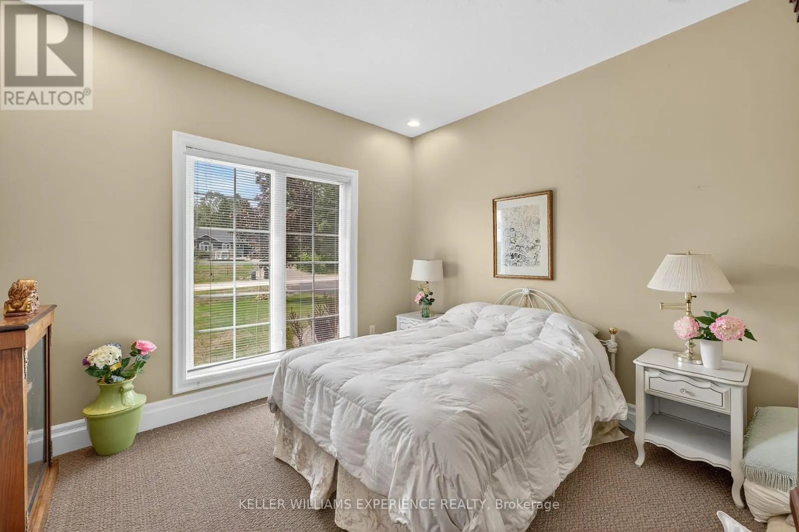 25 BRIDLE PATH