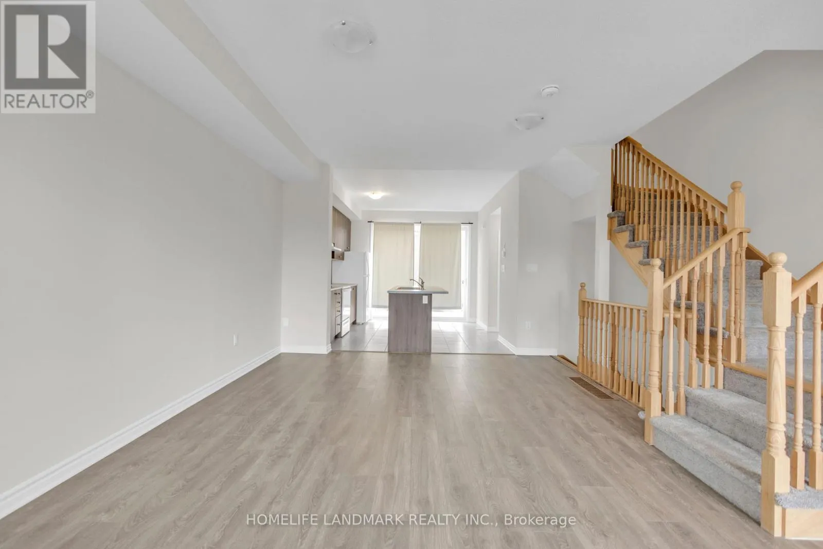 6 SPENCER BOULEVARD