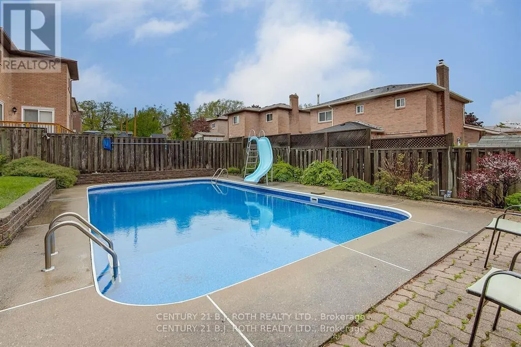 25 KEATS DRIVE