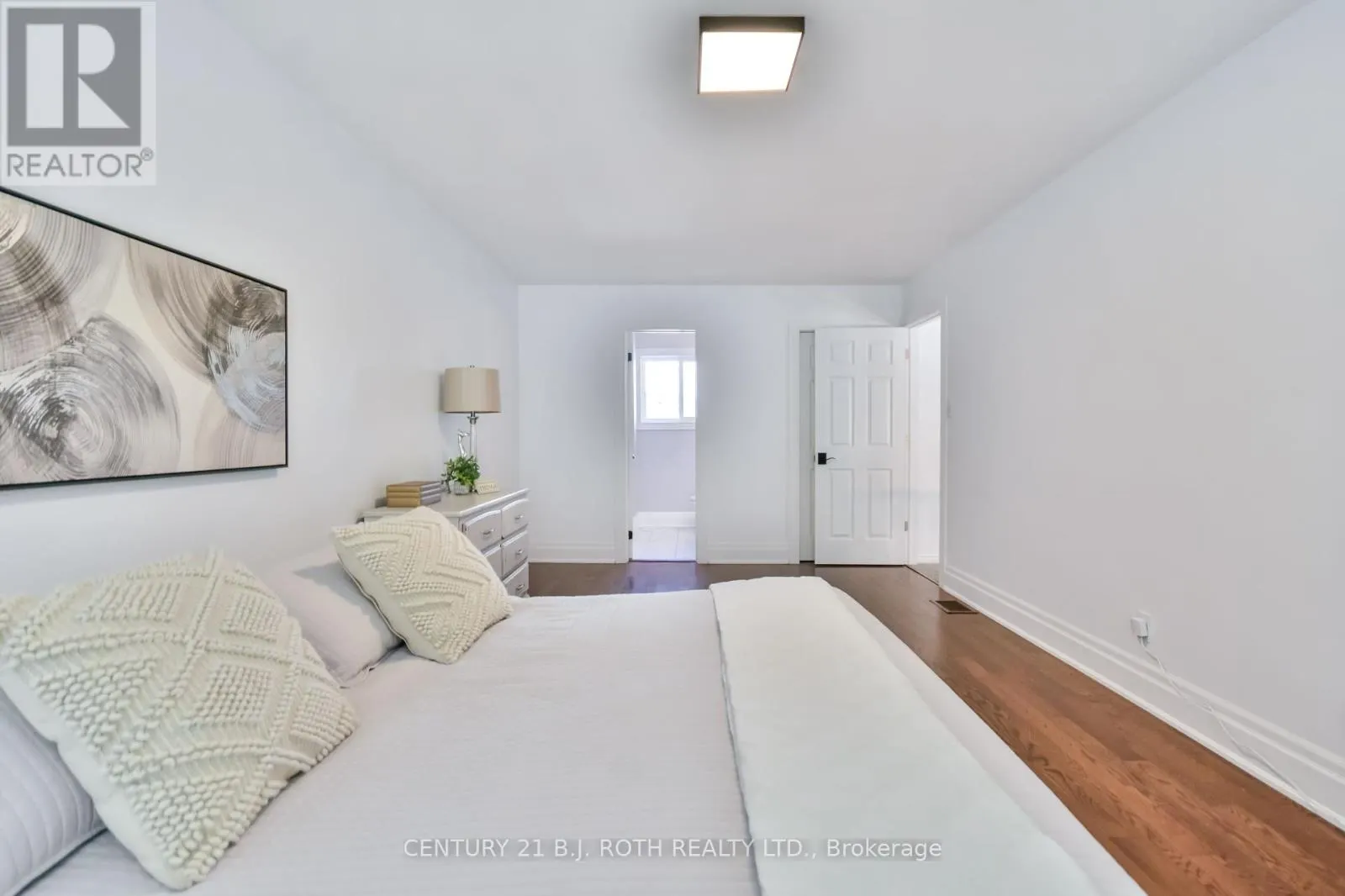 25 KEATS DRIVE