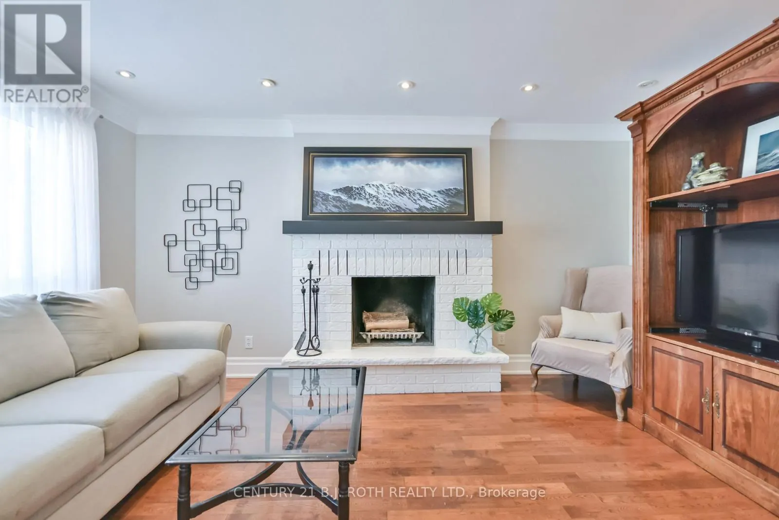 25 KEATS DRIVE